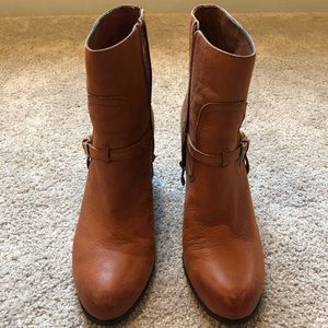 Vince Cameron booties. Size 9